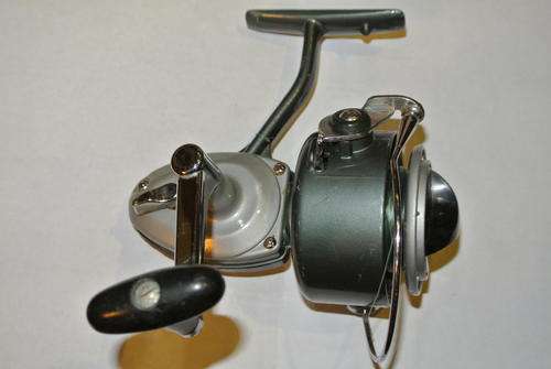 Point Sportsman 470 fishing reel.