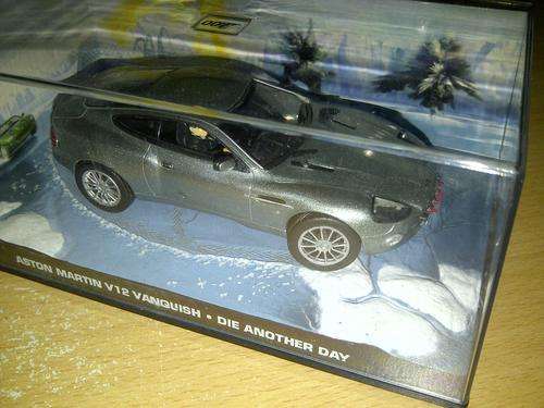 JAMES BOND COLLECTION 1:43 NO. 2: ASTON MARTIN V12 VANGUISH - DIE ANOTHER DAY