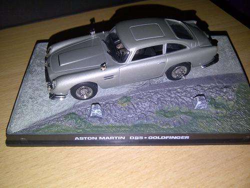 JAMES BOND COLLECTION : NO. 1 ASTON MARTIN DB5 - GOLDFINGER