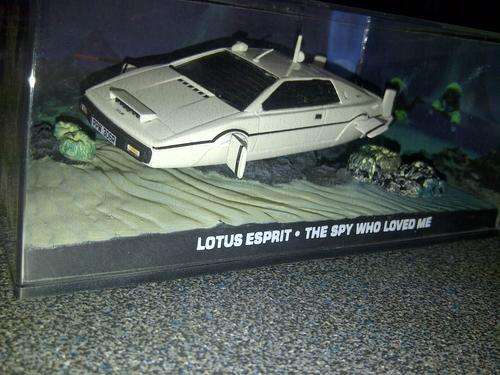 JAMES BOND COLLECTION 1:43 : NO. 3 LOTUS ESPRIT - THE SPY WHO LOVED ME