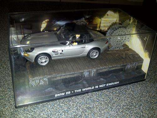 JAMES BOND COLLECTION 1:43 : NO. 4 BMW Z8