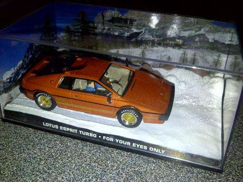 JAMES BOND COLLECTION 1:43 : NO. 8 LOTUS ESPRIT TURBO - FOR YOUR EYES ONLY