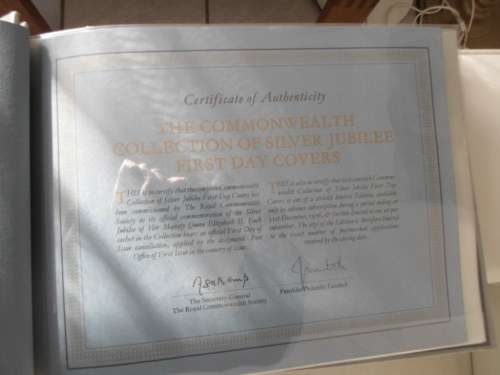 THE COMMONWEALTH COLLECTION OF SILVER JUBILEE FIRST DAY COVERS X 53 SPECIAL COLLECTION BARGAIN