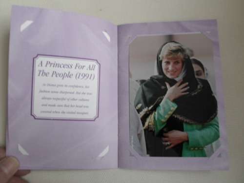 DIANA PRINCESS OF WHALES 1961-1997 10 X  PHOTOS LIMITED EDITION SEE PICS!!!!