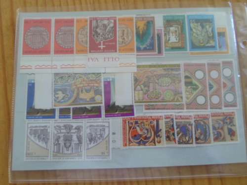 EUROPE VATICAN CITY MINT STAMP SETS BARGAIN FOR THE LOT SEE PICS