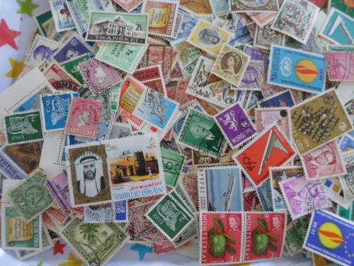 700 X MIXED WORLD STAMPS MINT AND USED GOOD VALUE SEE PICS