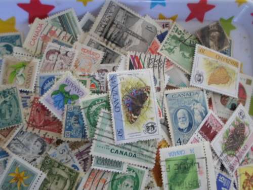 1000 X CANADA  AND MIXED WORLD STAMPS OFF PAPER SEE PICS