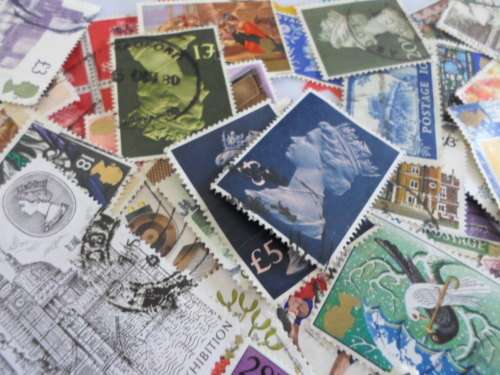 170 GREAT BRITAIN USED OFF PAPER STAMPS GREAT VALUE SEE PICS