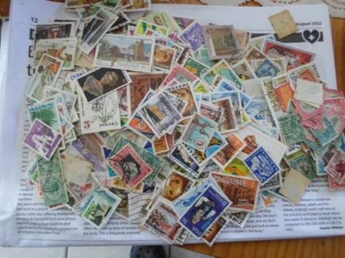 1000 X WORLD USED STAMPS OFF PAPER GREAT LOT SEE PICS