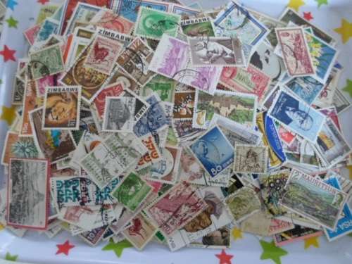 1000 X WORLD USED STAMPS OFF PAPER NEAT LOT SEE PICS