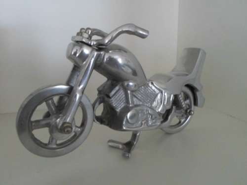 HARLEY DAVIDSON PEWTER MOTOR CYCLE 29 X 17 X 9 CM COLLECTORS ITEM SEE PICS