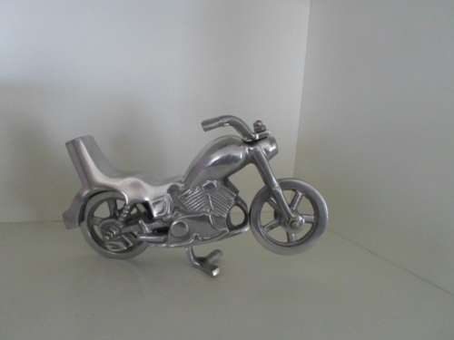 HARLEY DAVIDSON PEWTER MOTOR CYCLE 29 X 17 X 9 CM COLLECTORS ITEM SEE PICS