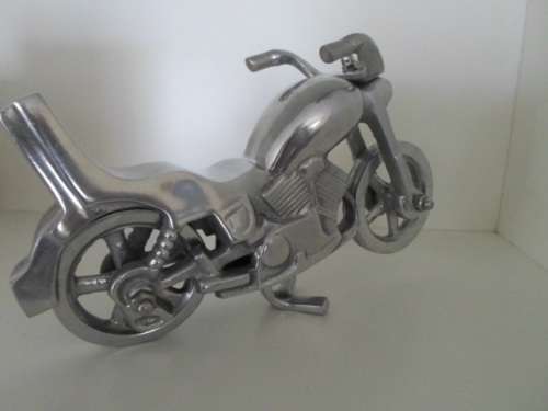 HARLEY DAVIDSON PEWTER MOTOR CYCLE 29 X 17 X 9 CM COLLECTORS ITEM SEE PICS