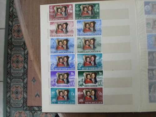 ALBUM VERY NEAT 133 X GREAT BRITAIN ROYALTY MINT STAMPS EXCELLENT COLLECTION BARGAIN SEE PICS