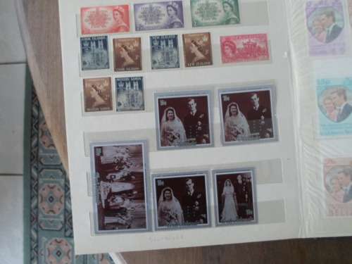 ALBUM VERY NEAT 133 X GREAT BRITAIN ROYALTY MINT STAMPS EXCELLENT COLLECTION BARGAIN SEE PICS