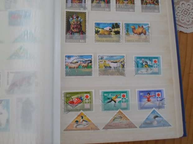 LARGE ALBUM WORLD STAMPS 24 FULL PAGES 1632 STAMPS GREAT LOT SEE PICS