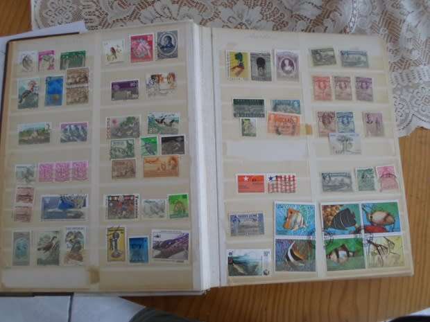 ALBUM MIXED WORLD STAMPS SOME HIGH VALUES SEE PICS