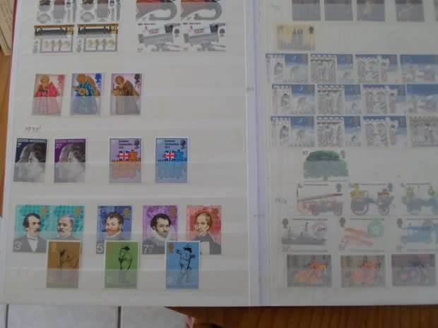 ALBUM GREAT BRITAIN 865 X MINT STAMPS 1936 TO 1992 GOOD VALUE SEE PICS