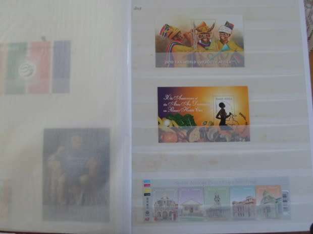 LARGE ALBUM RSA MINT STAMPS 2000 TO 2012 EXCELLENT COLLECTION CV R 7000 BARGAIN SEE PICS