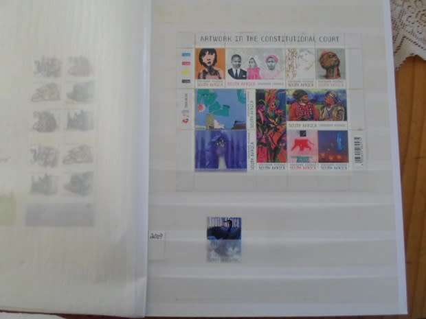 LARGE ALBUM RSA MINT STAMPS 2000 TO 2012 EXCELLENT COLLECTION CV R 7000 BARGAIN SEE PICS