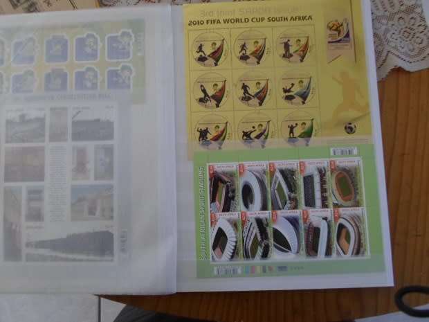 LARGE ALBUM RSA MINT STAMPS 2000 TO 2012 EXCELLENT COLLECTION CV R 7000 BARGAIN SEE PICS