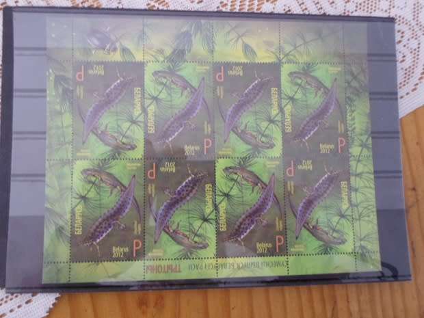 MIXED WORLD STAMPS 330 USED OFF PAPER STAMPS GOOD VALUE SEE PICS