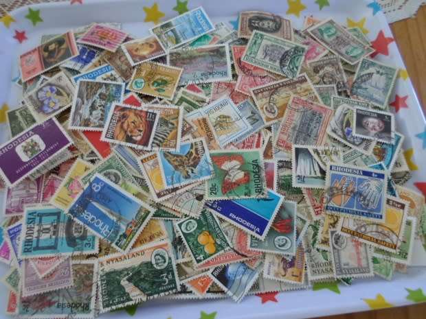 1300 X MIXED WORLD STAMPS USED GREAT LOT GOOD VALUE SEE PICS