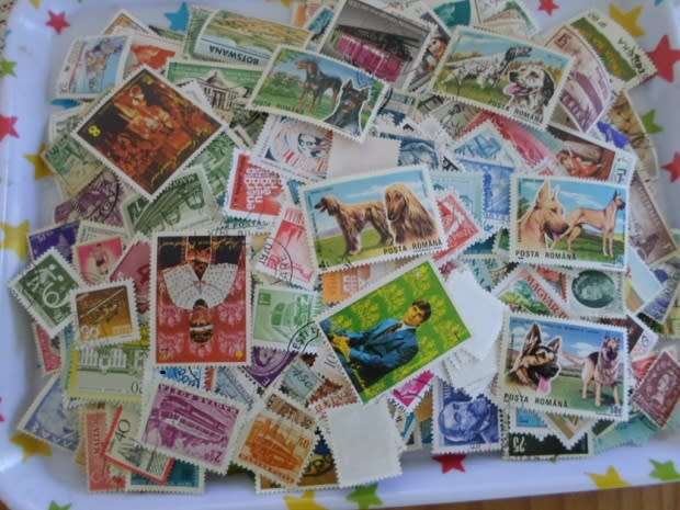 1300 X MIXED WORLD STAMPS USED GREAT LOT GOOD VALUE SEE PICS