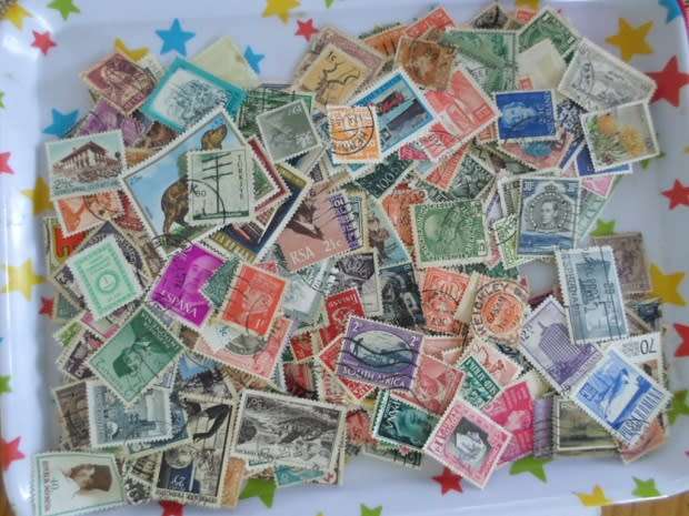 1500 X MIXED WORLD STAMPS OFF PAPER GOOD VALUE SEE PICS