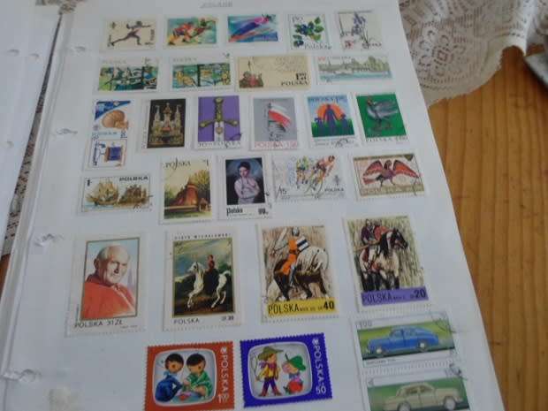 31 PAGES MIXED USED WORLD STAMPS SEE PICS