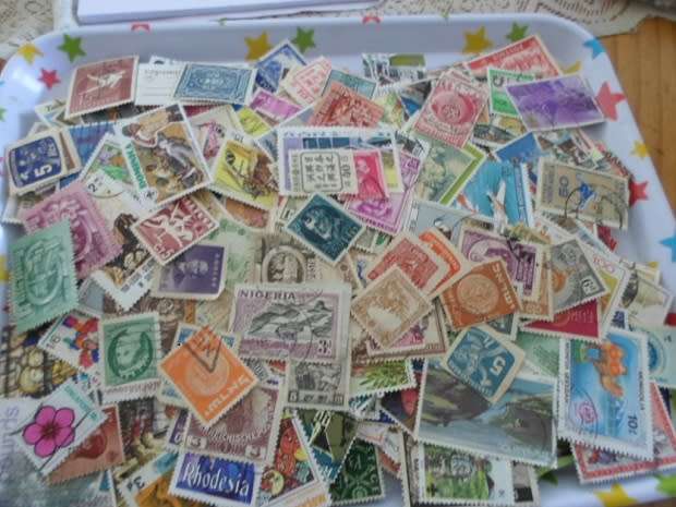 1000 X MIXED WORLD STAMPS OFF PAPER SEE PICS