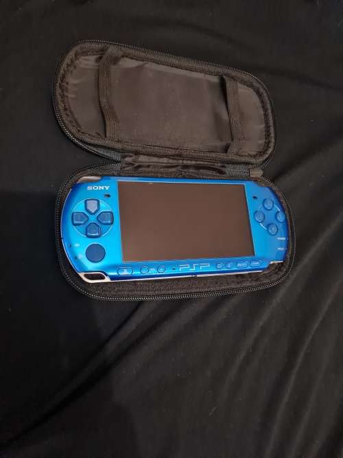 ***Please Read Description*** Sony PsP Slim (no battery or charger)