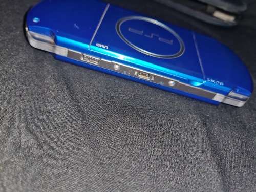 ***Please Read Description*** Sony PsP Slim (no battery or charger)