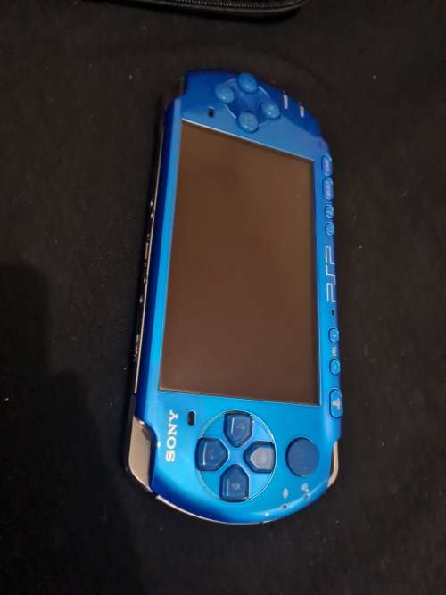 ***Please Read Description*** Sony PsP Slim (no battery or charger)