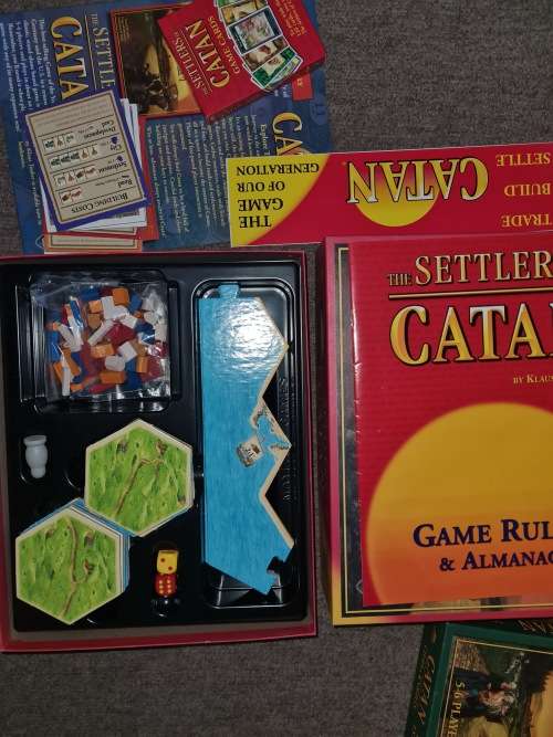 The Settlers of Catan + Catan Cities and Knights Extension