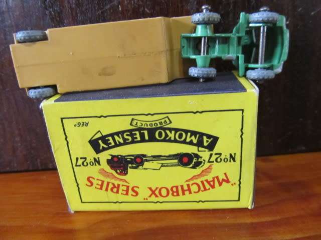Matchbox Series - Lowbed - No 27 A MOKO LESNEY - with box
