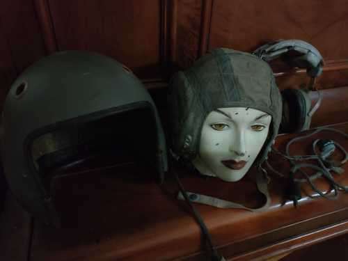 *** SAAF Pilots Helmet + RAF / SAAF Pilots Helmet Inner with Comms + SAAF Ear Phones ***