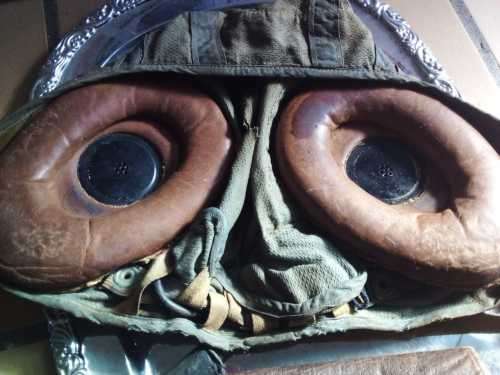 *** SAAF Pilots Helmet + RAF / SAAF Pilots Helmet Inner with Comms + SAAF Ear Phones ***