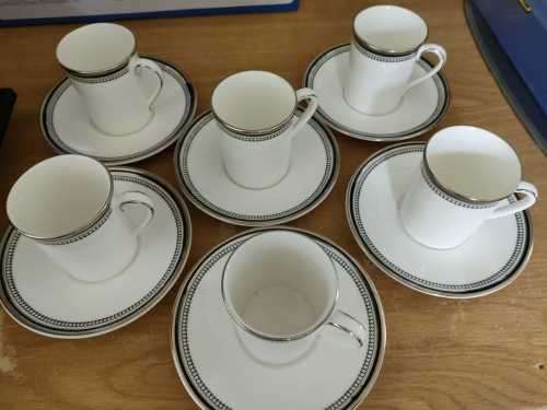 *** Stunning *** Royal Doulton Sarabande - H5023 Coffee/Espresso Cans + Saucers