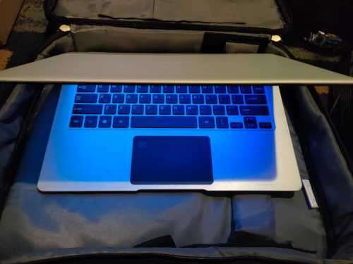 Mecer Guru 2-in-1 13.3` Touch Screen 4GB Intel Dual Core 64GB Silver
