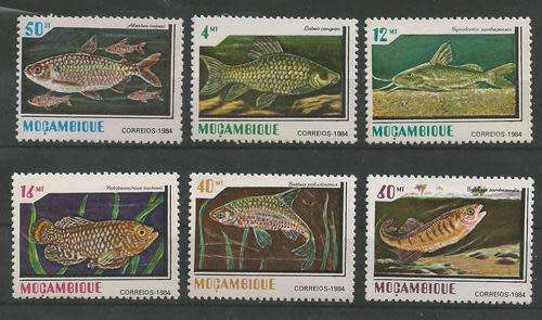 MOCAMBIQUE - UM SET OF FISH - MICHEL 991/96