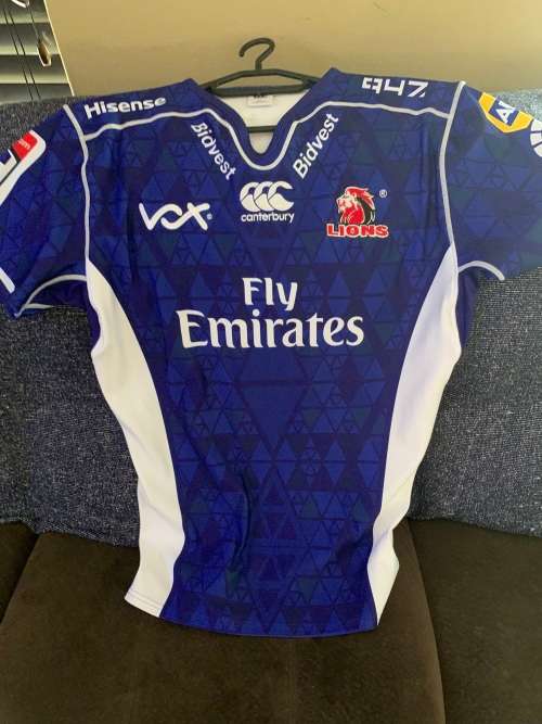 Lions match worn warm up jersey. 2xl #18