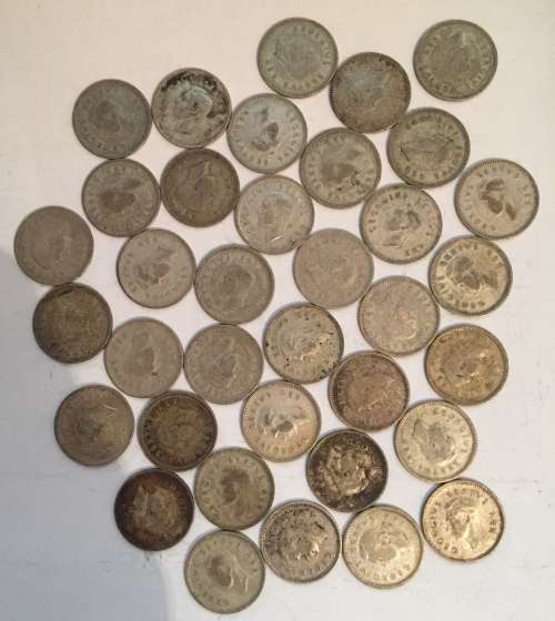 South African Threepence Silver 1952 x36 *WINNER TAKES ALL COINS*