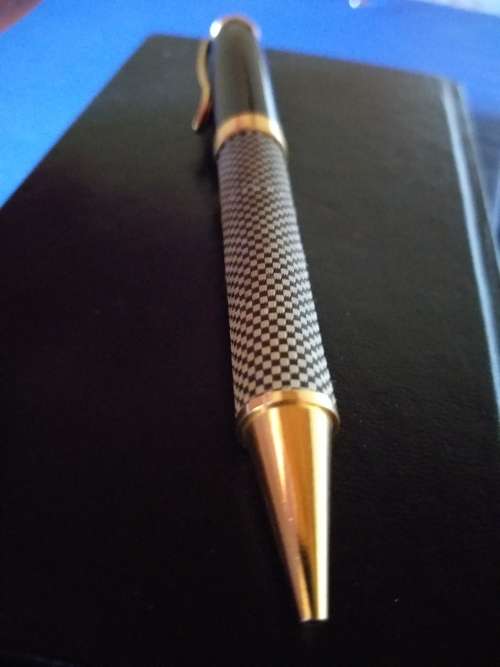  CERRUTI MATT BLACK ROLLERBALL PEN  PLUS FREE 18kt ROLLED GOLD LEAD PEN 