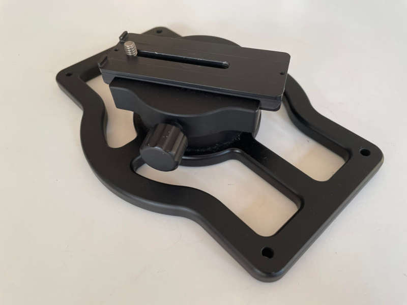 Arca-Swiss Ground pod panning plate. In original carry bag.
