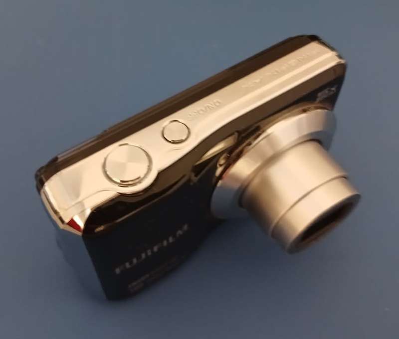 Fujifilm Finepix AX660 Digital Camera
