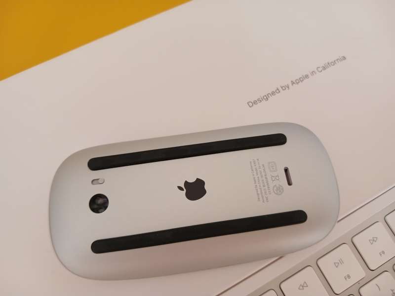 Apple Wireless Keyboard A1644 and Mouse A1657 set - Bluetooth