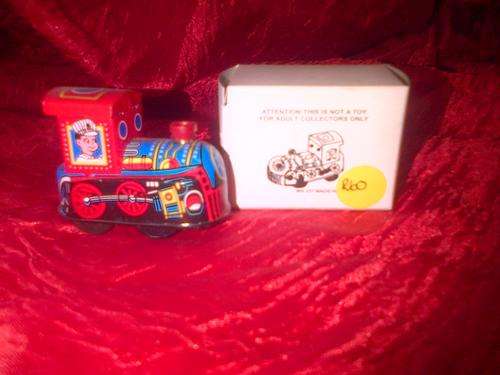 Metal wind up train