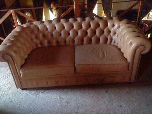 chesterfield 2 seater couch