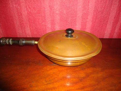 Copper frying pan